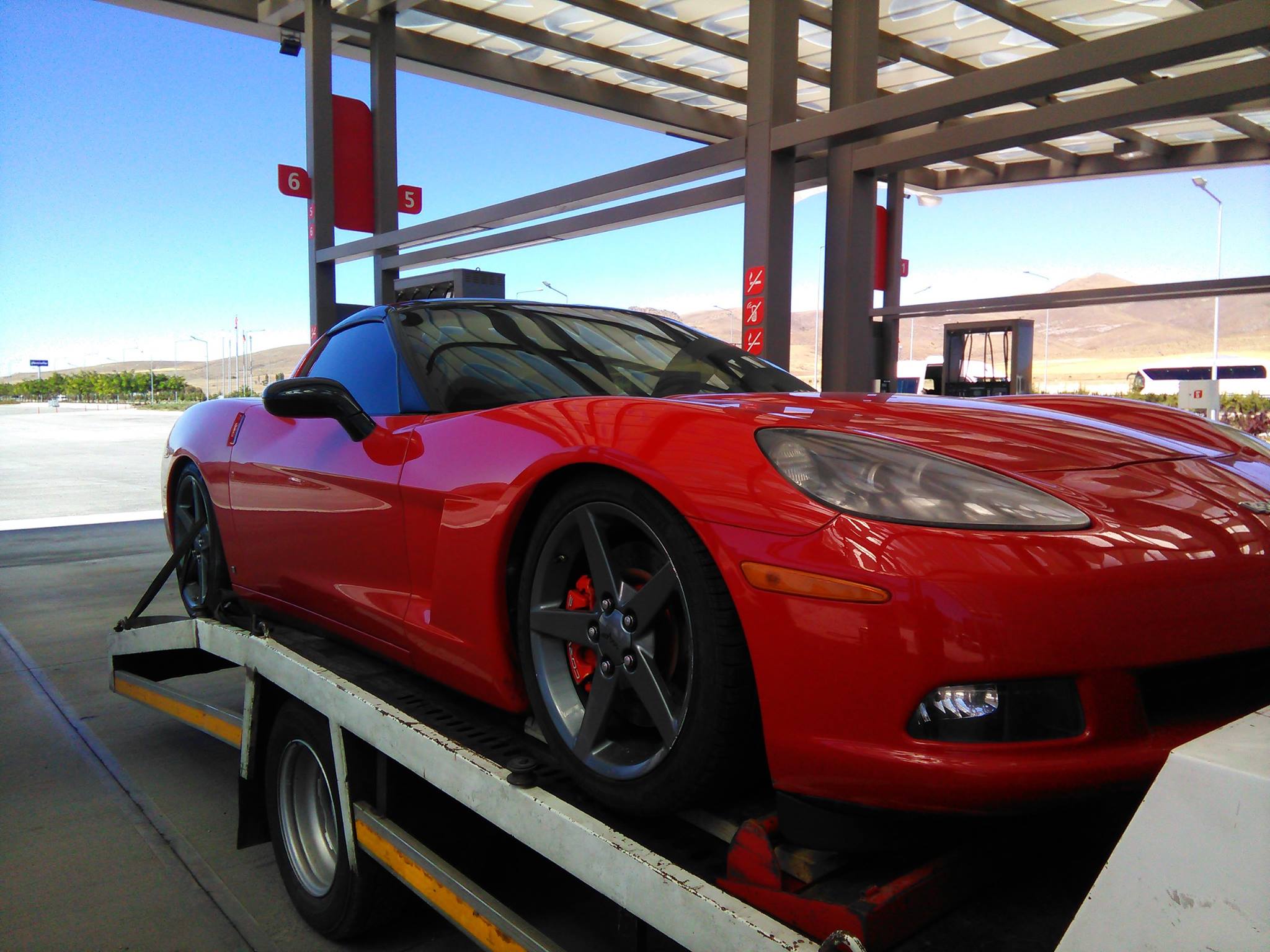 Otobanda oto çekici