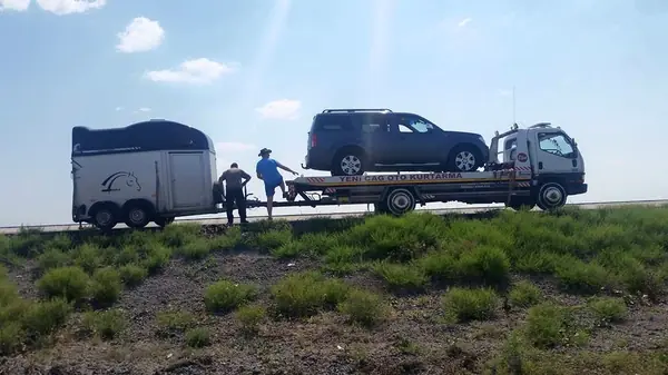 Yeni Çağ çekici yol yardım